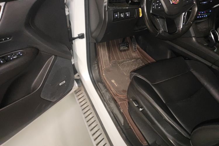 Used Cadillac XT5 2018 25T Luxury Model