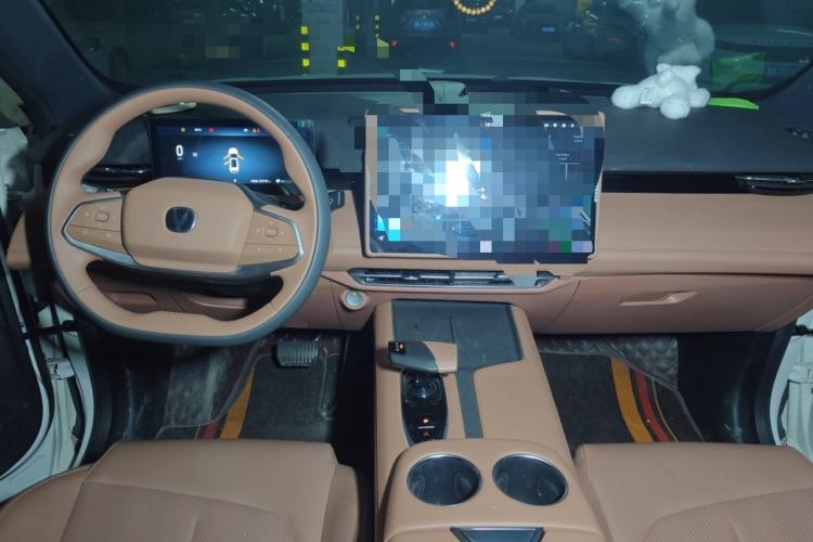 Used CHANGAN UNI-Z New Energy 2024 Blue Whale Smart Electric iDD 125km Leading Model Center Console