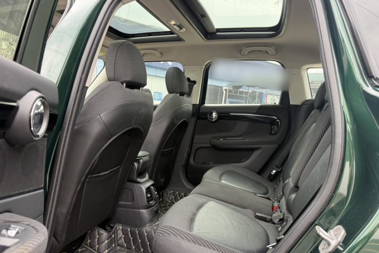 Used MINI Countryman 2017 1.5T COOPER ALL4 Traveler Interior 10