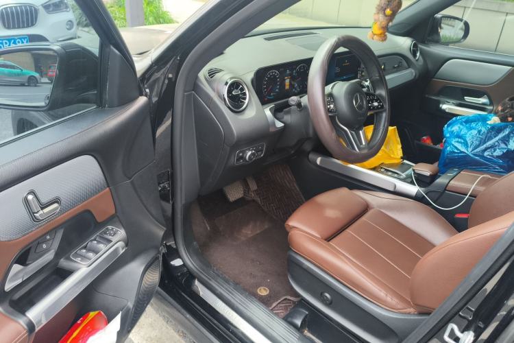 Used Mercedes-Benz GLB 2022 Second Facelift GLB 200 Fashion Edition Driver Seat