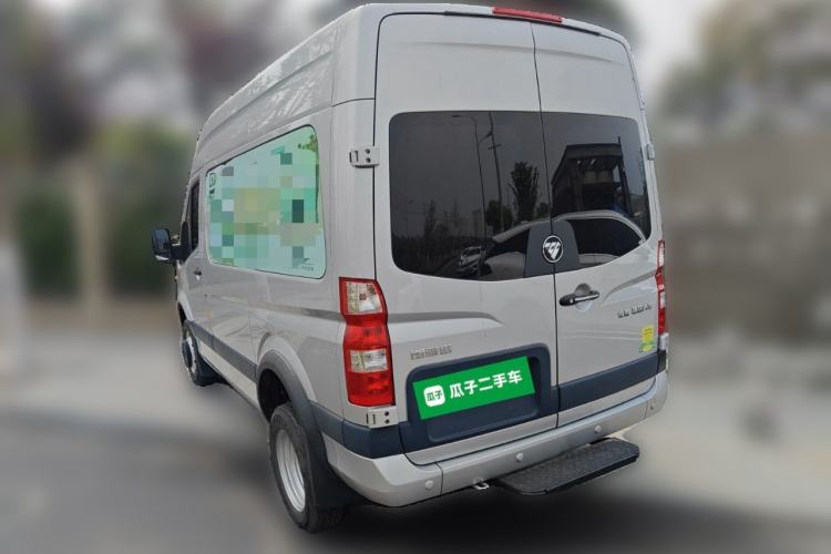 Used Foton Toano 2022 2.5T Manual Jixiang Multi-Function Short-Chassis Mid-Height with Dual Rear Tires 5/6/9-Seater D25TCIF1