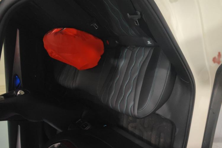 Used BYD Seal 06 New Energy 2025 DM-i Intelligent Drive 120KM Flagship Model Interior 4