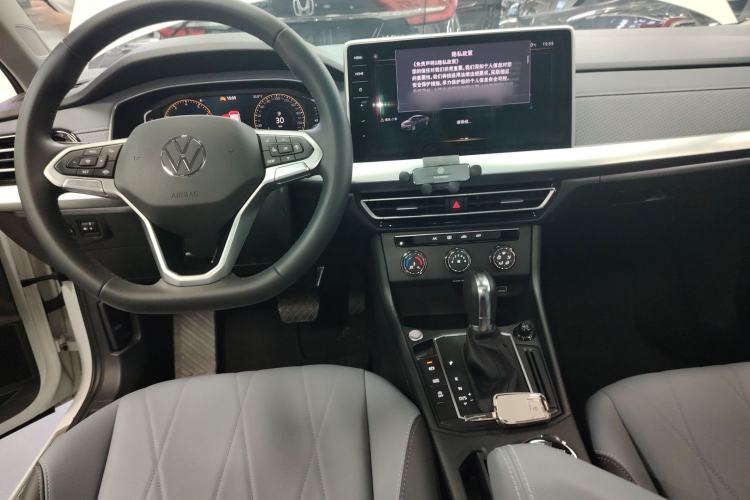 Used Volkswagen Lavida 2023 Revised Version 1.5L Automatic Starry Sky Edition – 5 Million Units