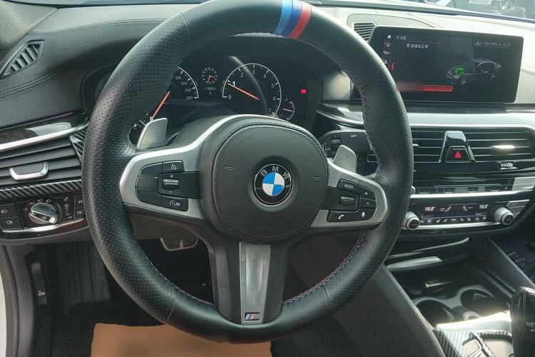 Used BMW 5 Series 2019 530Li Luxury Edition M Sport Package Steering Wheel