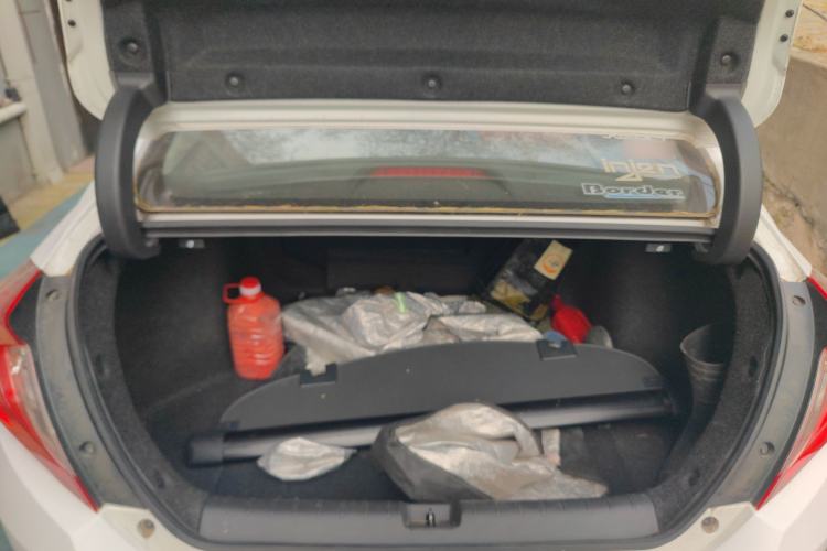 Used Honda Civic 2019 220TURBO Manual Jinkong Edition China V Emission Standard Trunk