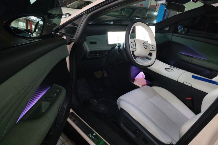 Used Nissan N7 2025 510 Max Driver Seat