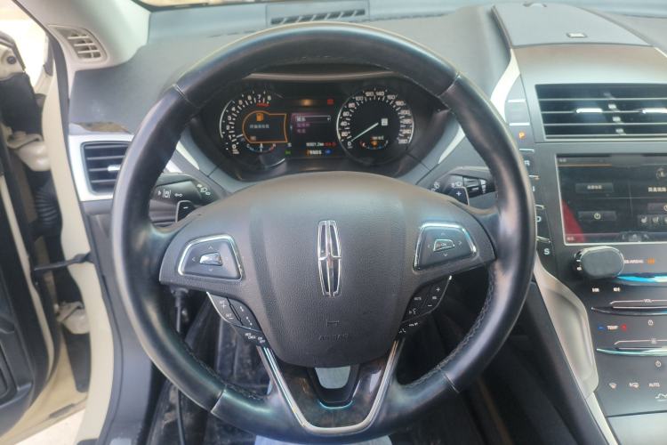 Used Lincoln MKZ 2014 2.0T Prestige Edition Steering Wheel