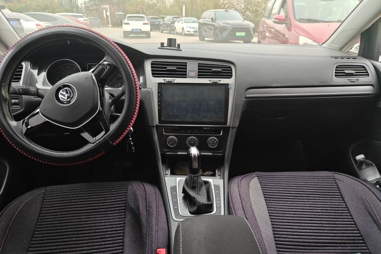 Used Volkswagen Golf 2017 230TSI Automatic Comfort Edition – Celebrating Milestone of One Million Units
