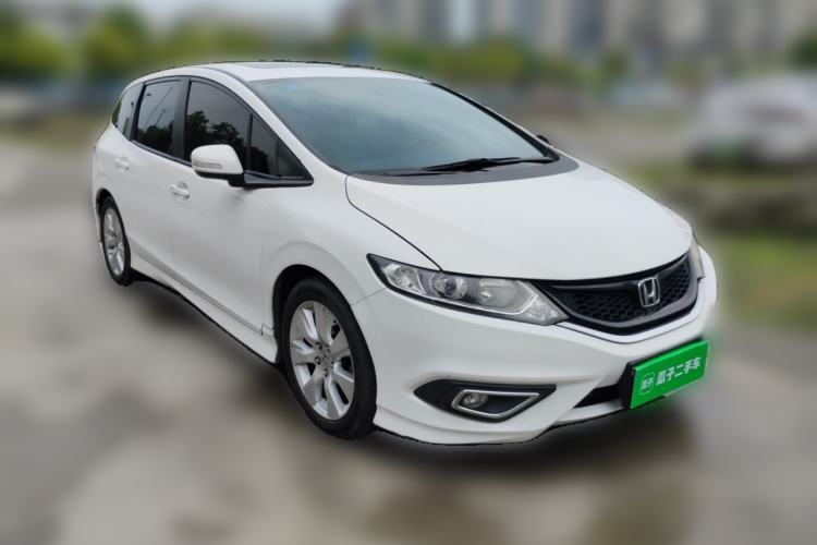 Used Honda Jade 2014 1.8L Automatic Comfort Elite Version 5 Seats Front Right 45 Deg
