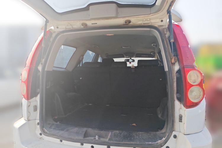 Used Haval H5 Classic 2015 2.0T Manual Two-Wheel Drive Advanced Version Trunk