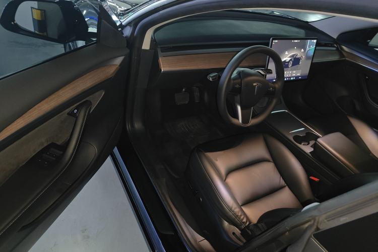 Used Tesla Model 3 2022 Rear-Wheel-Drive Version