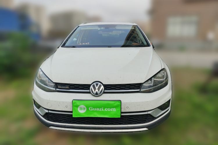 Used Volkswagen Golf 2019 1.8TSI Travel Edition Front