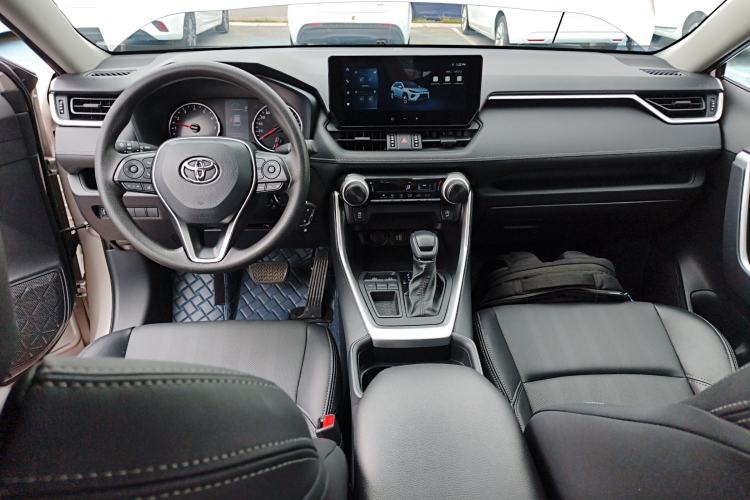 Used Toyota Wildlander 2024 2.0L CVT Two-Wheel Drive Leading Edition
