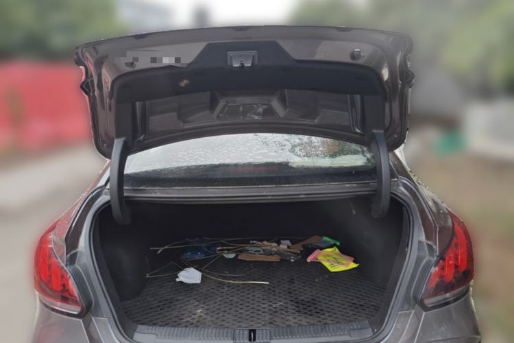 Used MG 5 2021 180 DVVT CVT Youth Luxury Edition
