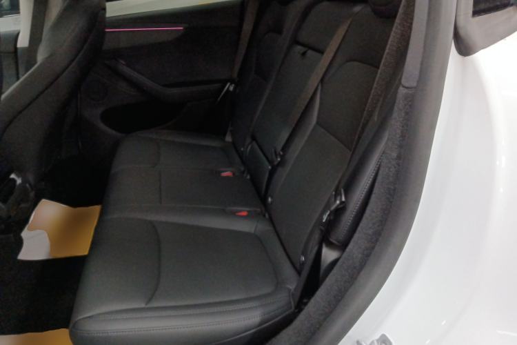 Used Tesla Model Y 2025 Long-Range All-Wheel-Drive Version