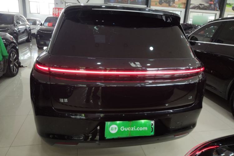 Used Li Auto L8 2023 Pro Model
