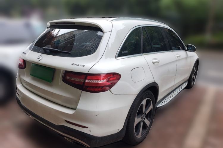 Used Mercedes-Benz GLC 2018 GLC 260 4MATIC Luxury Model Rear Right 45 Deg