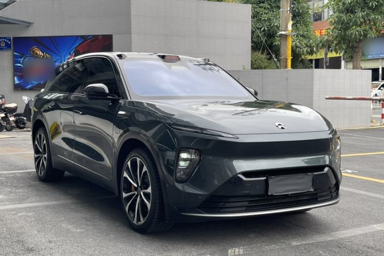 Used Nio ES8 2023 100kWh Signature Edition
