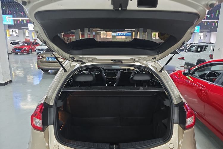 Used Geely Auto Vision X3 2017 1.5L Automatic Elite Model Trunk