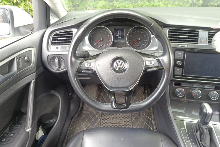 Used Volkswagen Golf 2019 200TSI DSG Comfort & Ambition Edition China VI Standard
