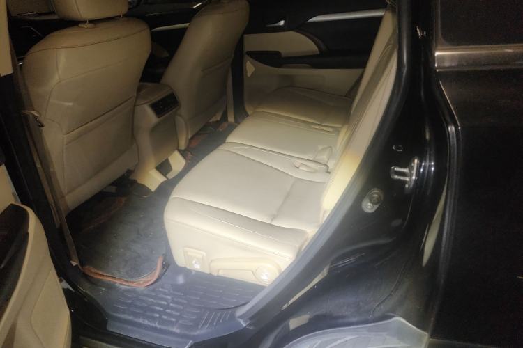 Used Toyota Highlander 2017 2.0T Four-Wheel Drive Luxury Edition 7 Seats
