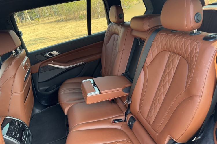 Used BMW X7 2023 xDrive40i Luxury M Sport Package
