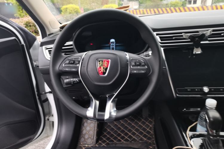 Used Roewe i5 2020 1.5L Automatic 4G Connect Luxury Flagship Edition Steering Wheel