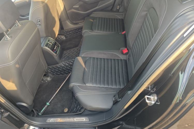 Used Volkswagen Magotan 2020 330TSI DSG Leading Model
