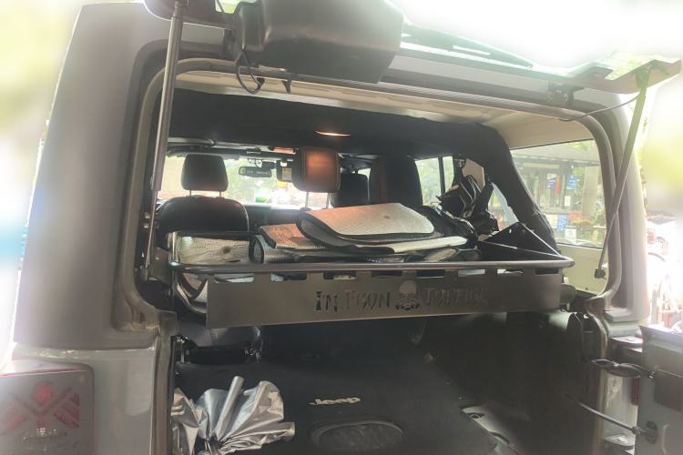 Used Jeep Wrangler 2014 3.0L Sahara Four-Door Edition Trunk