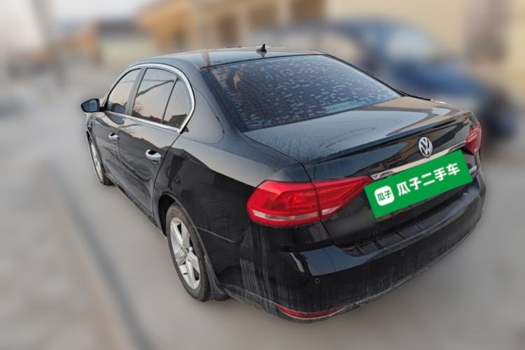 Used Volkswagen Lavida 2017 1.6L Manual Fashion Edition
