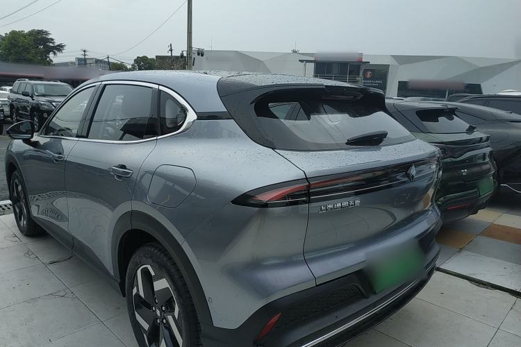 Used Baojun Yunhai 2024 60km Plug-in Hybrid Version
