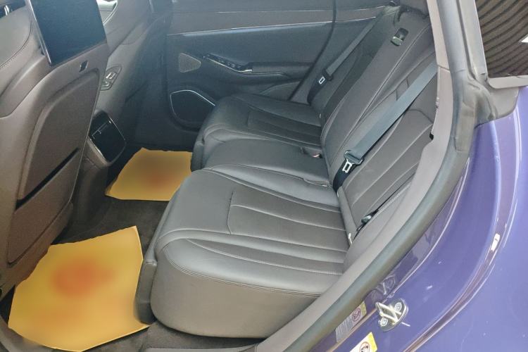 Used Denza Z9 2024 1100 km All-Wheel-Drive Ultra Version Left Rear Seat