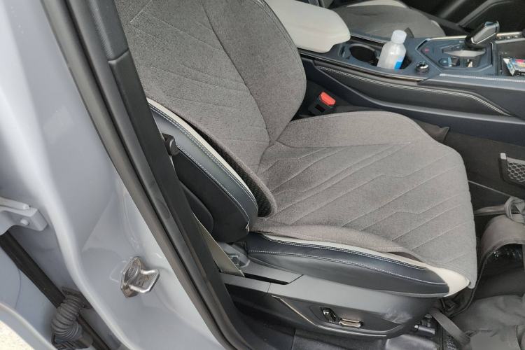 Used Lynk & Co 01 EM-P 2023 1.5TD EM-P Dawn Edition