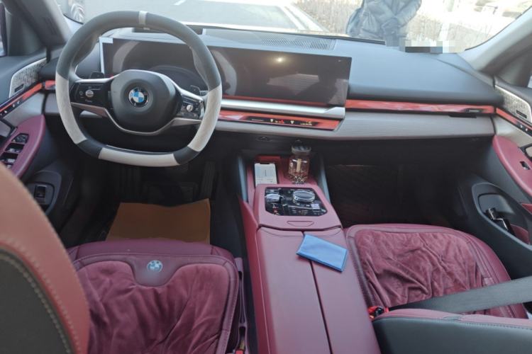 Used BMW 5 Series 2024 530Li Luxury Package Premium Edition
