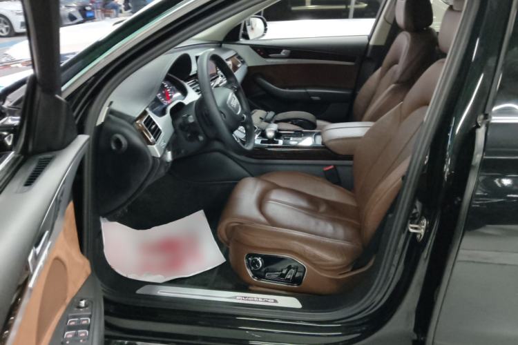 Used Audi A8 2017 A8L 45 TFSI quattro Comfort model
