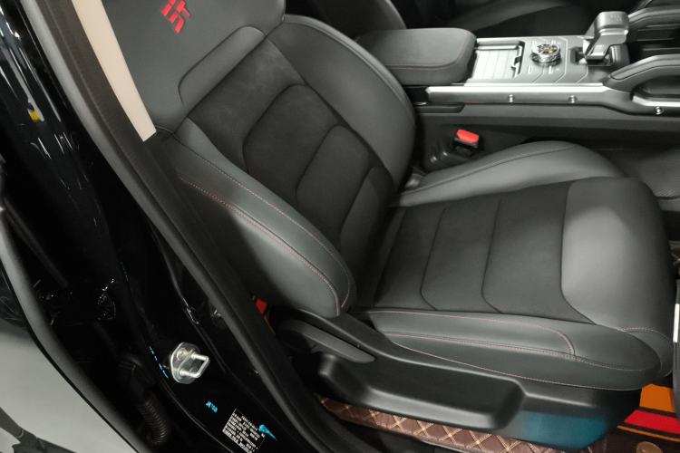 Used JETOUR Traveler 2023 2.0T All-Wheel-Drive Crosser Right Front Seat