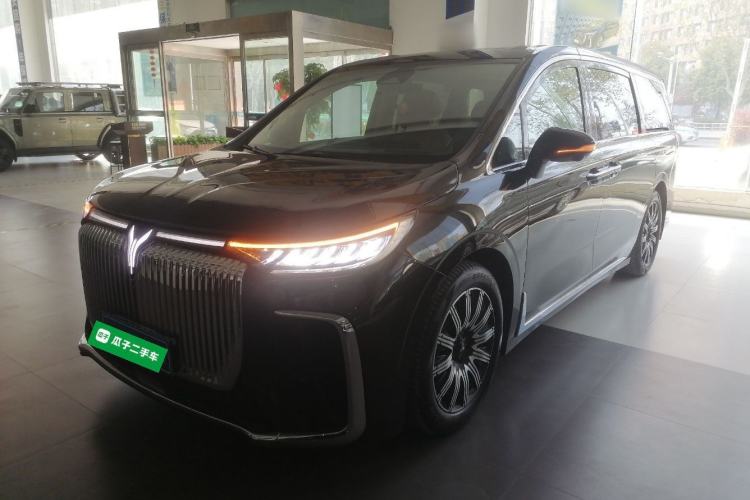 Used VOYAH Dream 2025 EV Four-Wheel Drive Flagship Kunpeng Edition