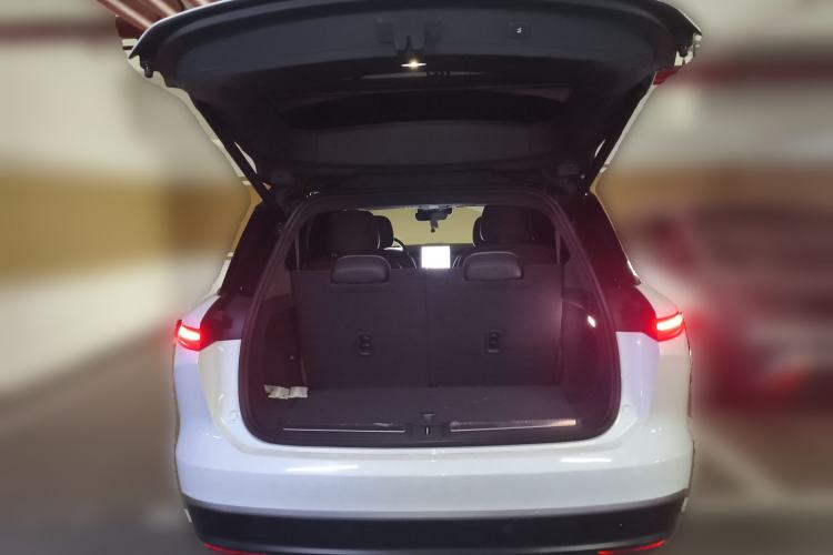 Used Nio ES8 2024 75 kWh Executive Edition Trunk