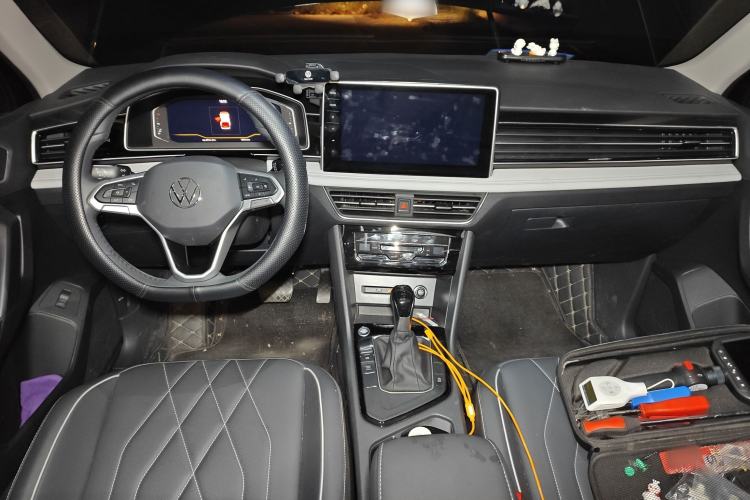 Used Volkswagen Tiguan L 2025 Model, Outstanding Version, 300TSI Automatic Two-Wheel Drive Longteng Edition