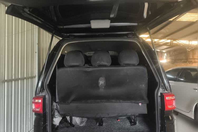 Used FORTHING Lingzhi 2023 M5L 1.6L Comfort 9-Seater