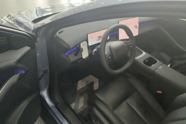 Used Nissan N6 2026 Model 180 Max