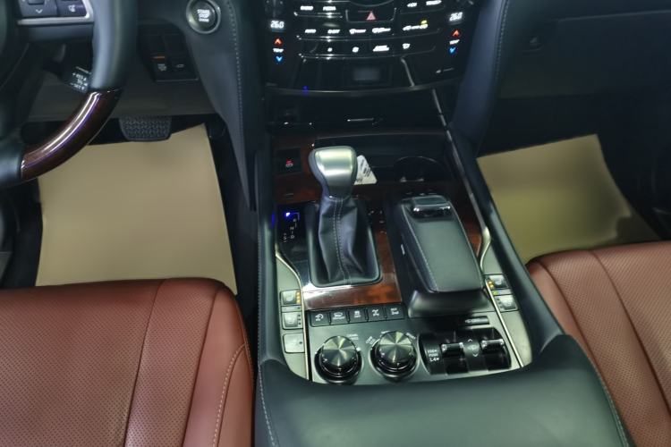 Used Lexus LX 2019 570 Dynamic Luxury Edition
