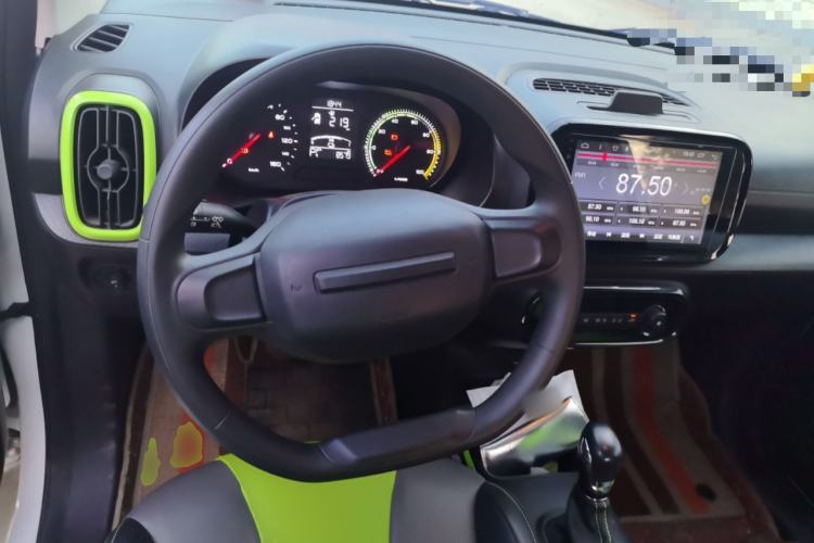 Used Roewe Clever 2021 302 km New Four-Seater Super-Efficient Version