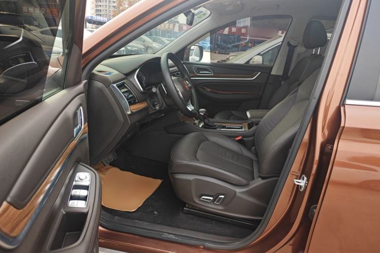 Used Roewe RX8 2018 30T Smart Connectivity Two-Wheel Drive Flagship Edition