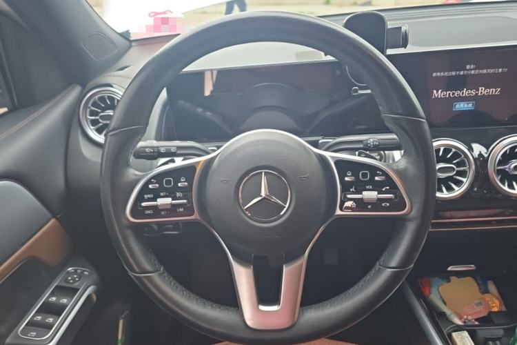 Used Mercedes-Benz GLB 2022 Second Facelift GLB 200 Dynamic Edition Steering Wheel