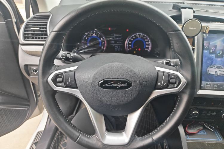 Used Zotye Z360 2017 1.5L Manual Luxury Model