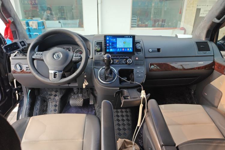 Used Volkswagen Multivan 2014 2.0 TSI Four-Wheel-Drive Executive Edition
