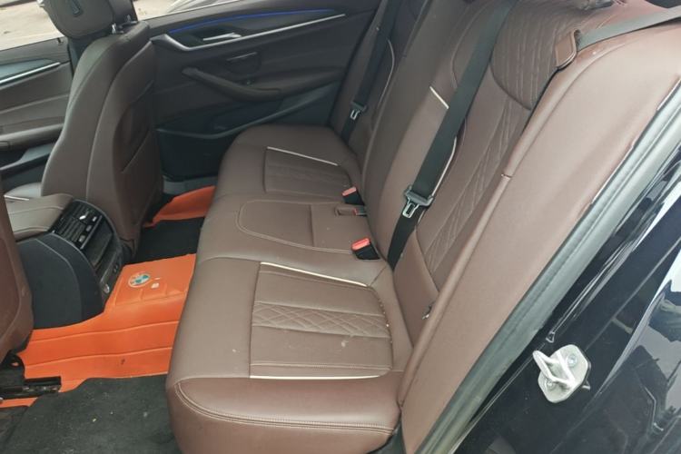 Used BMW 5 Series 2021 Facelifted 530Li Leading Edition M Sport Package Left Rear Seat