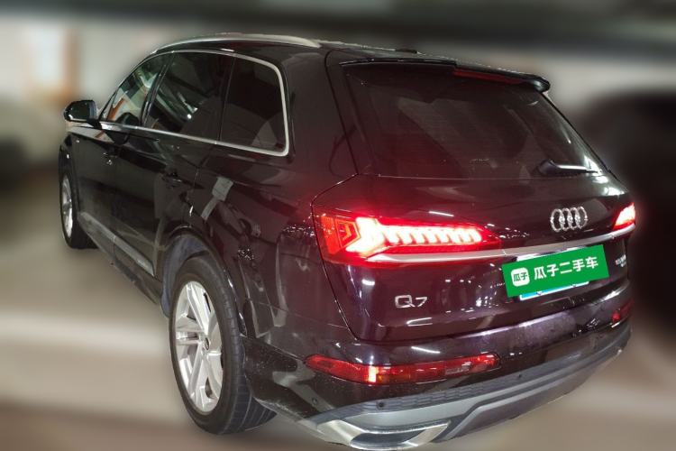 Used Audi Q7 2021 45 TFSI quattro S line Sport model