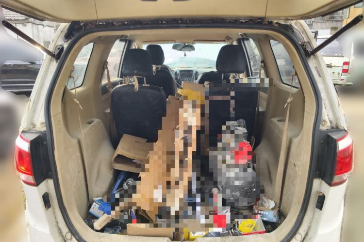 Used Baojun 730 2014 1.5L manual Comfort ESP version 7 seats
